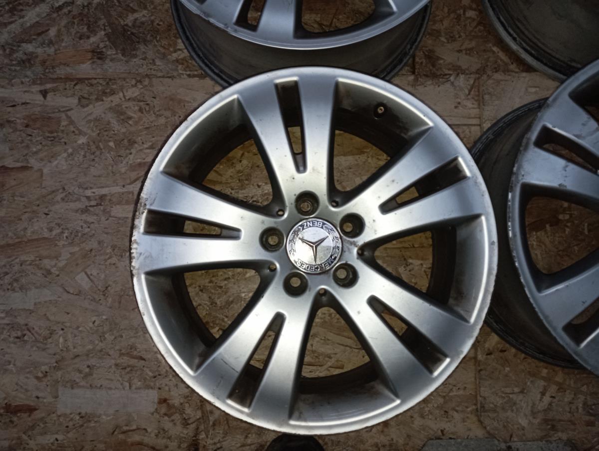 Ensemble de jantes MERCEDES-BENZ Classe C (W204) Imagem-0