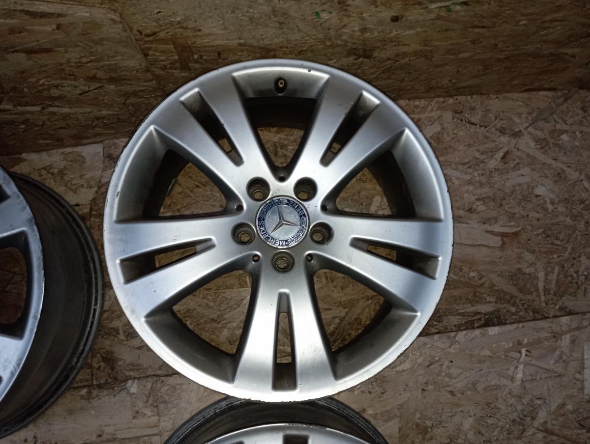 Ensemble de jantes MERCEDES-BENZ Classe C (W204) Imagem-1