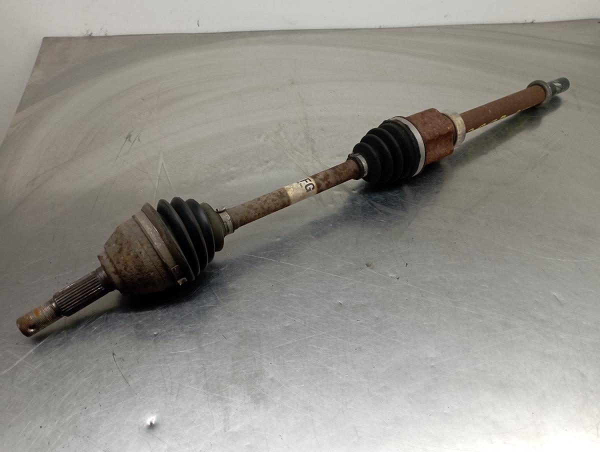 Right front driveshaft NISSAN Juke (F15)