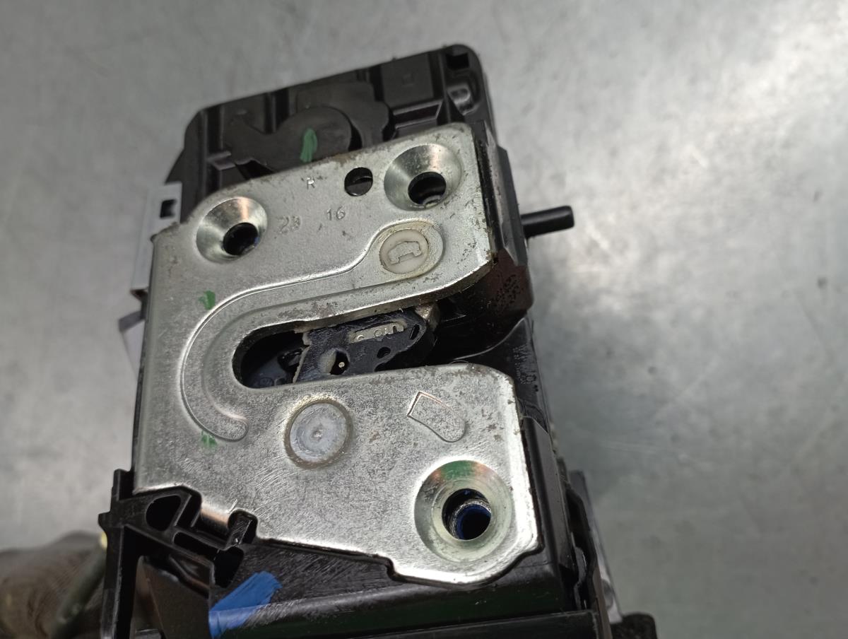 Fechadura / fecho porta trás direito RENAULT Twingo III (BCM_) Imagem-2