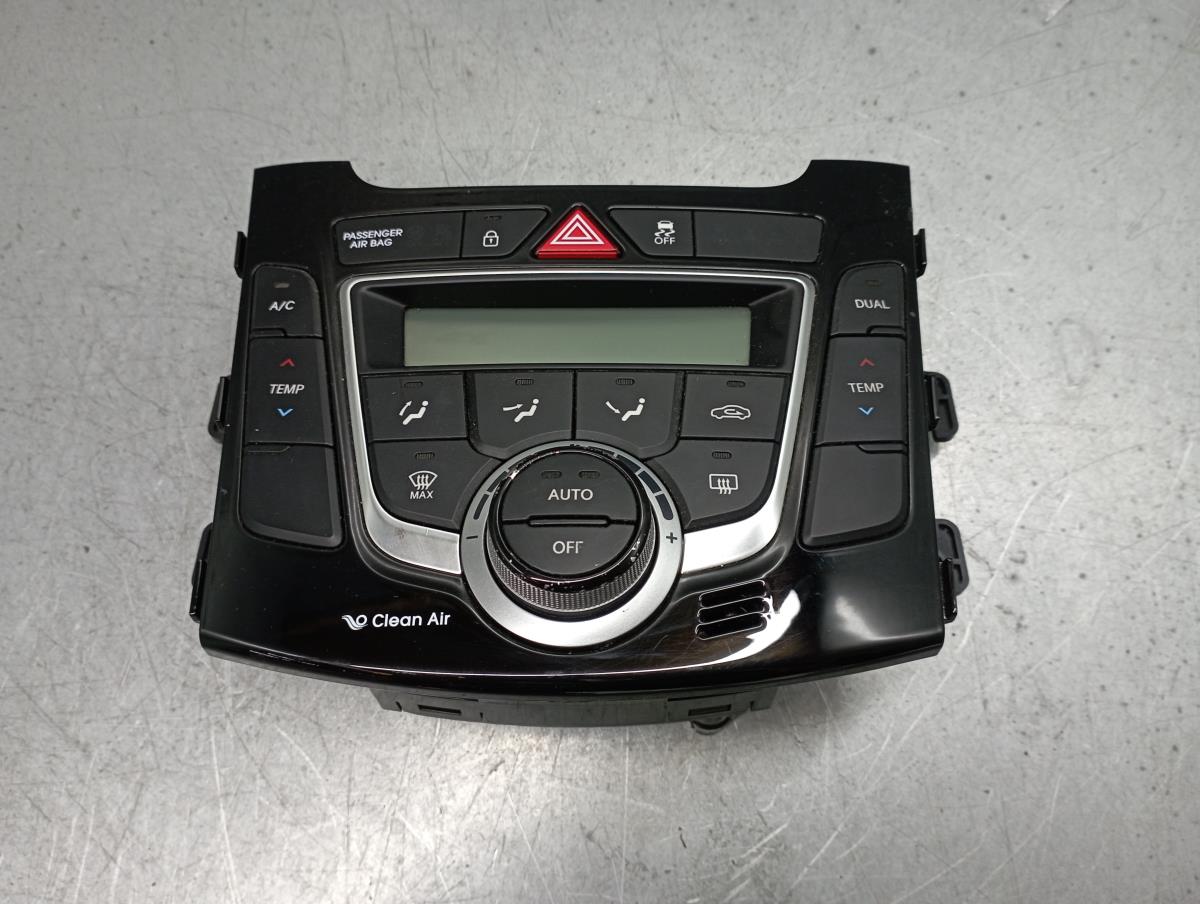 Climate control HYUNDAI i30 (GD)