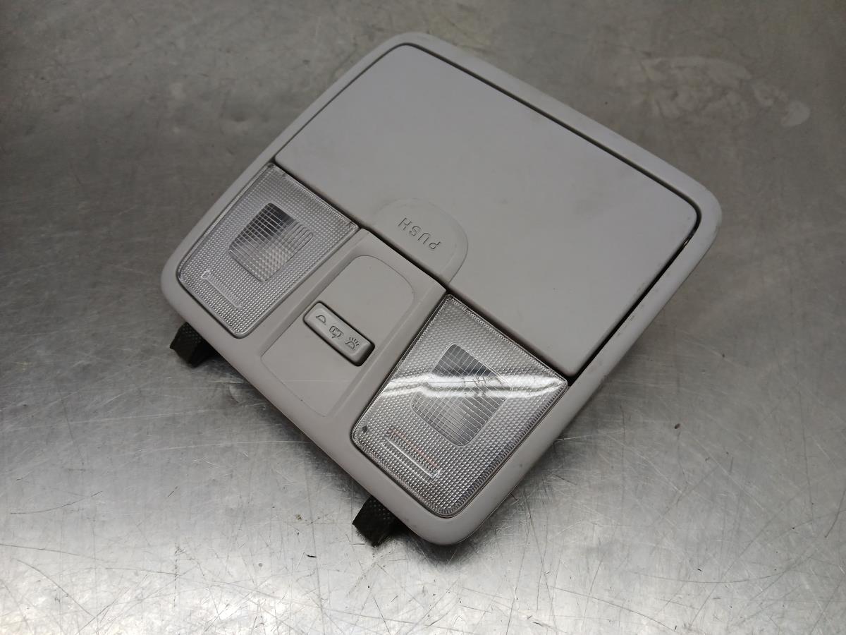 Front seat light HYUNDAI i30 (GD) Imagem-1