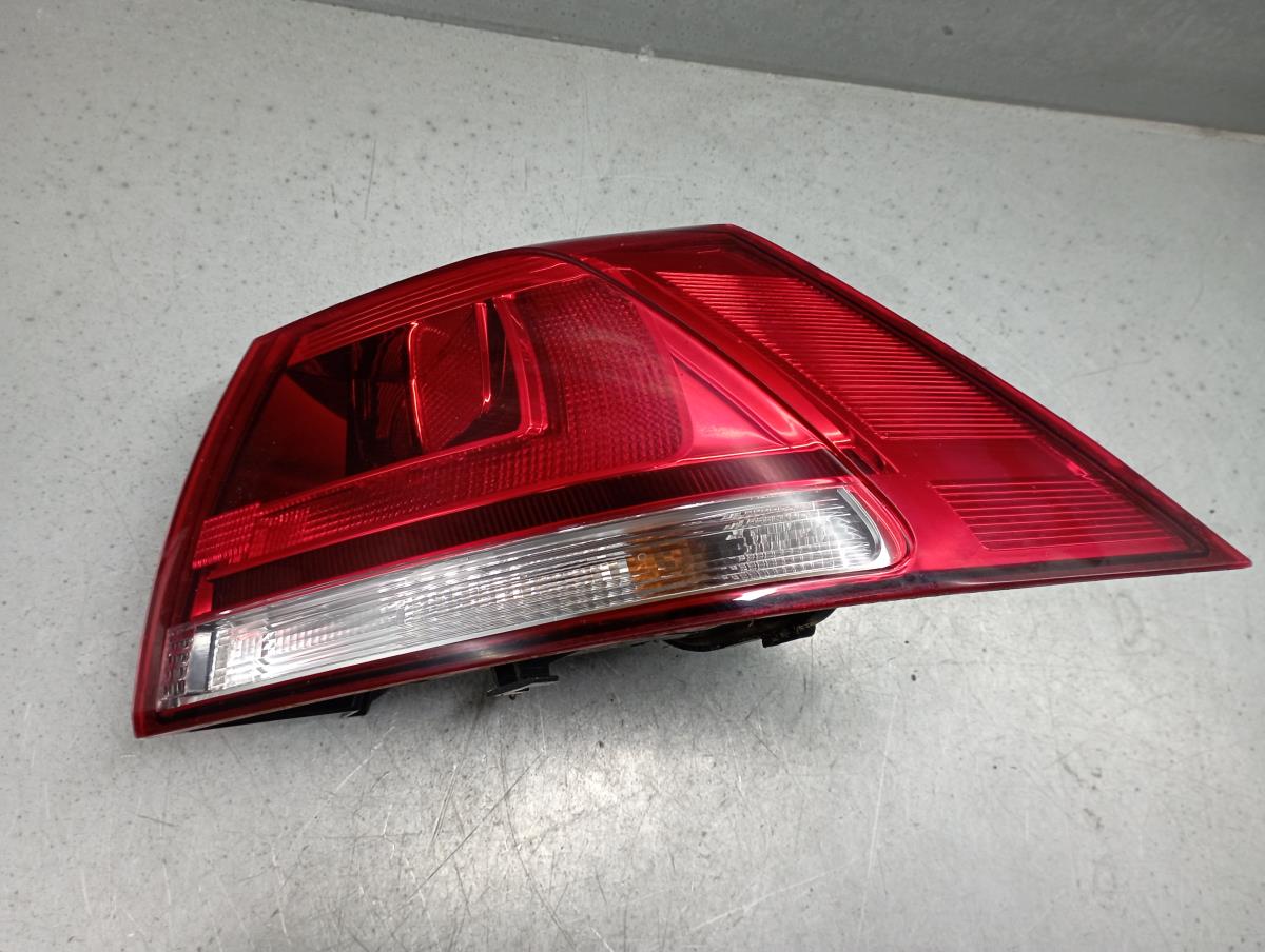 Feu arrière Droite VOLKSWAGEN Golf VII (5G1, BQ1, BE1, BE2)