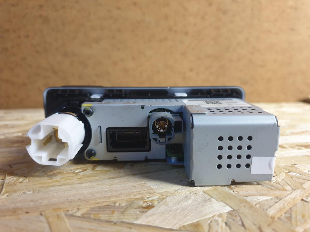 Módulo USB / AUX / IPOD JAGUAR I-Pace (X590) Imagem-1