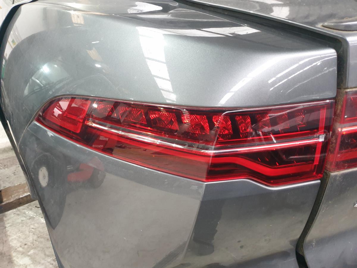 Feu arrière Gauche JAGUAR I-Pace (X590)