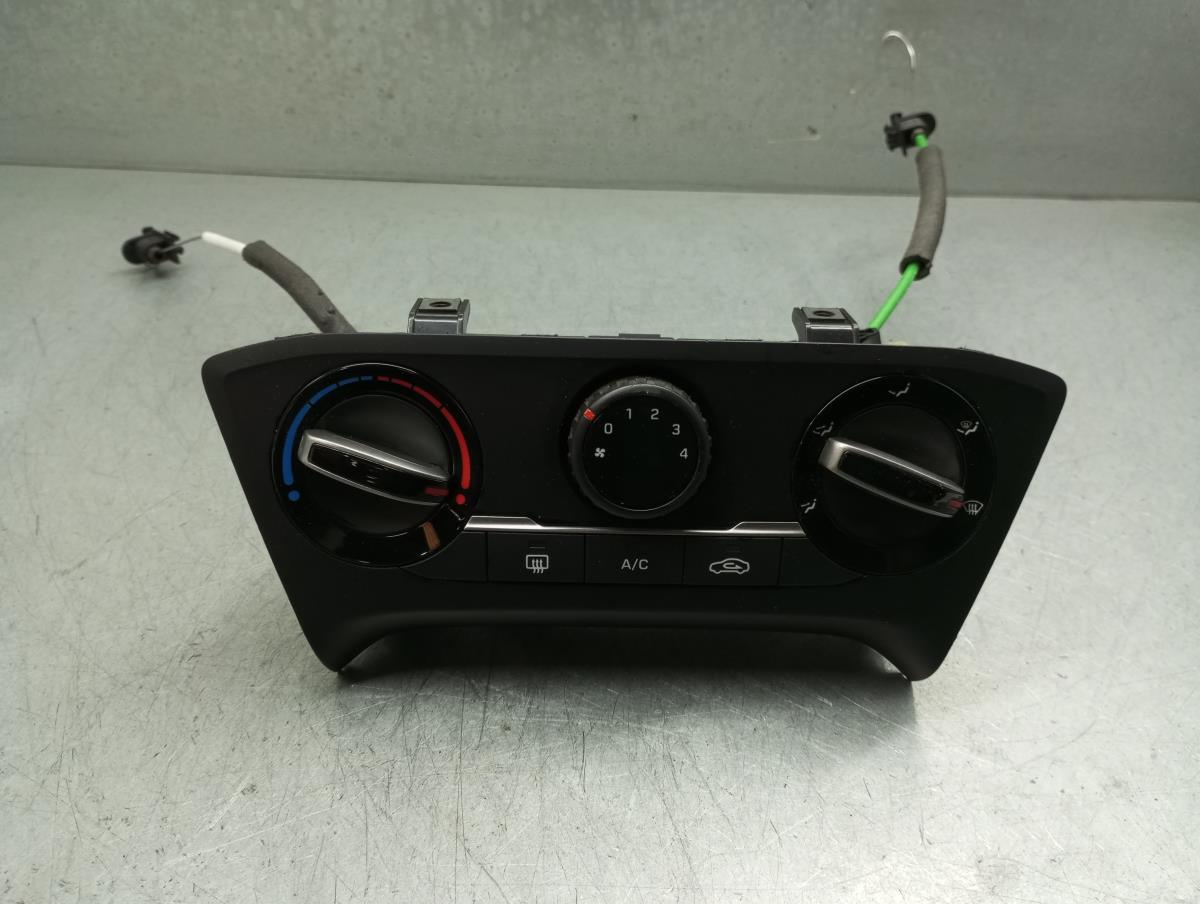 Climate control HYUNDAI i20 (GB)