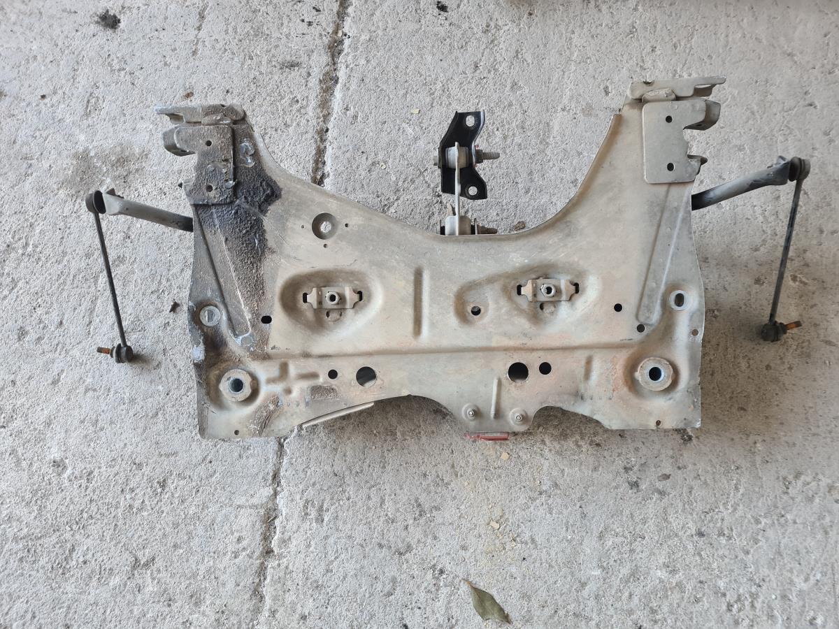 Charriot frente RENAULT Clio IV (BH_) Imagem-1