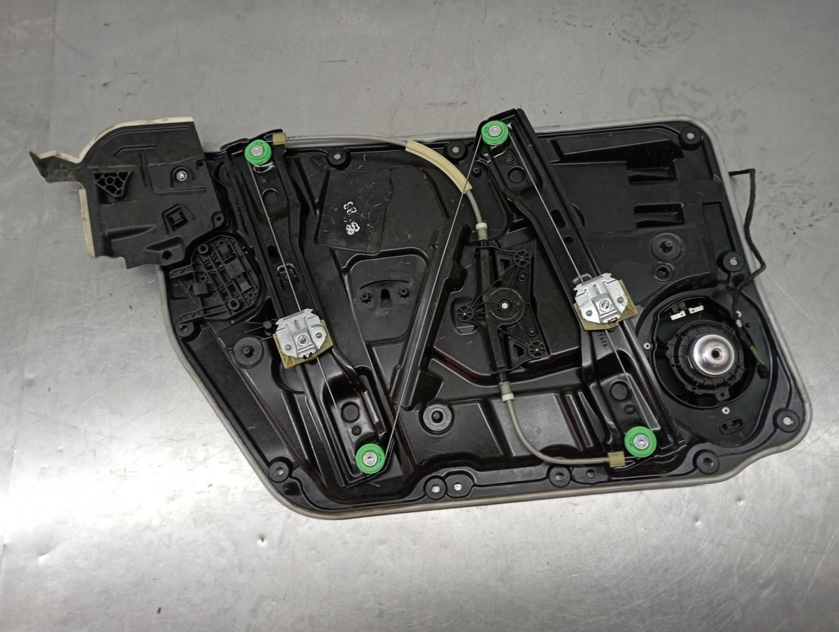 Elevalunas delantero derecho MERCEDES-BENZ Classe A (W176) Imagem-2