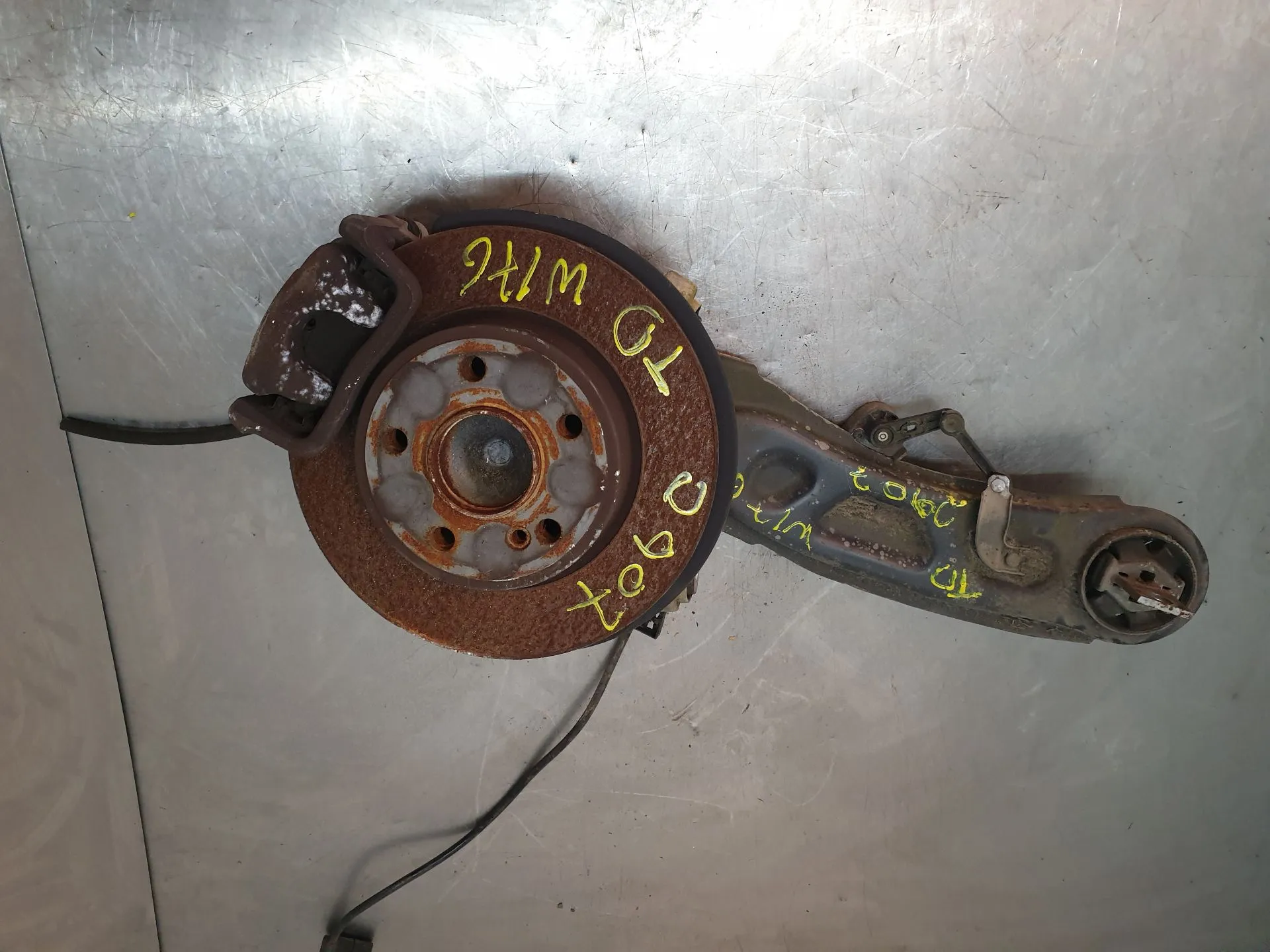 Mangueta trasera derecha MERCEDES-BENZ Classe A (W176) Imagem-1