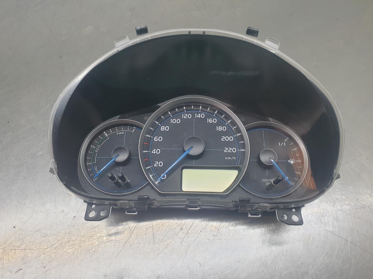 Quadrante / painel de instrumentos TOYOTA Yaris (_P13_)