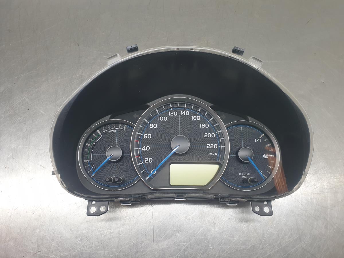 Quadrante / painel de instrumentos TOYOTA Yaris (_P13_) Imagem-1