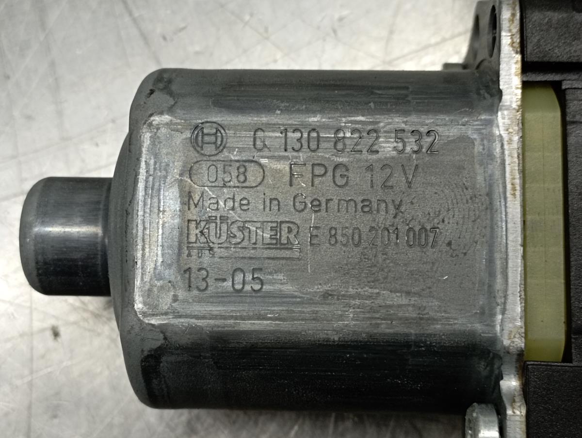 Alzavetro posteriore sinistro VOLKSWAGEN Polo (6R, 6C) Imagem-4