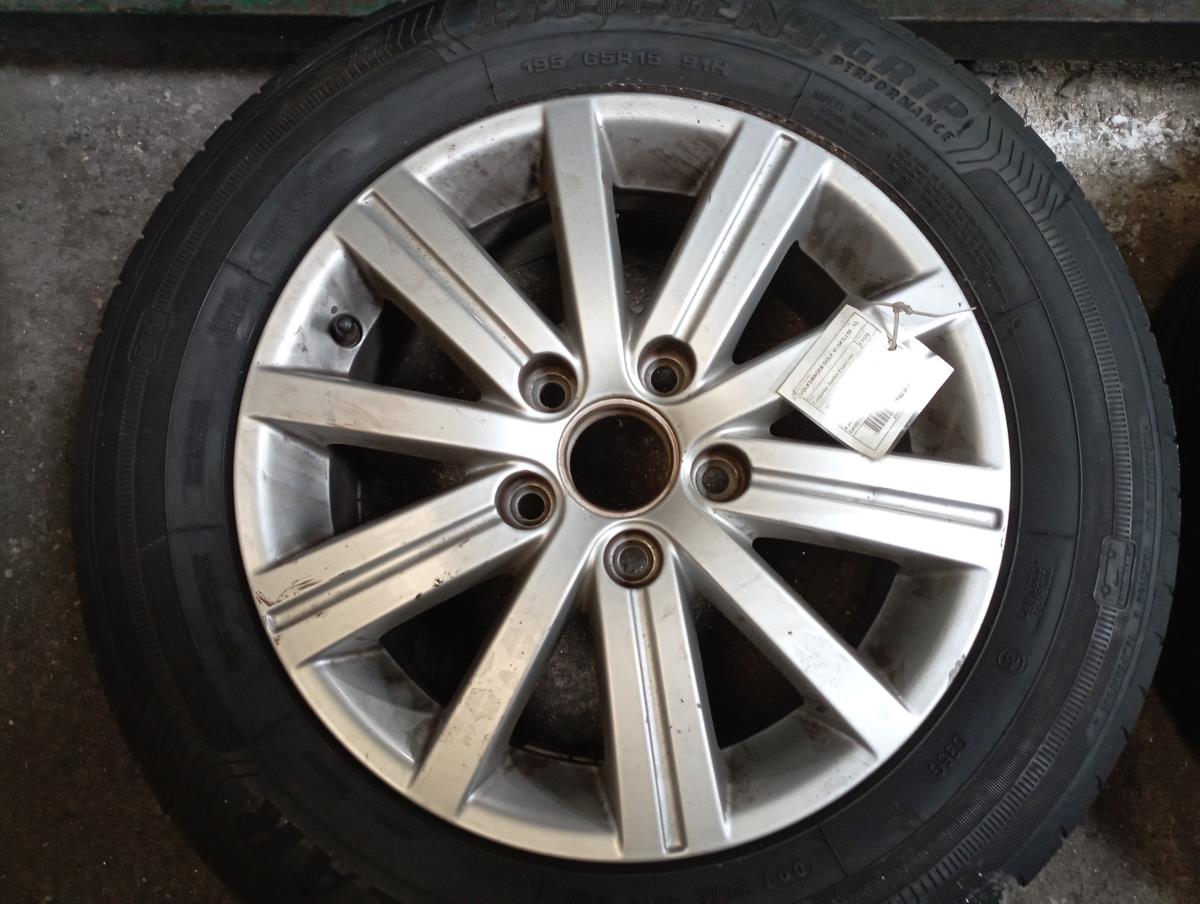 Set di cerchi VOLKSWAGEN Golf VI (5K1) Imagem-1