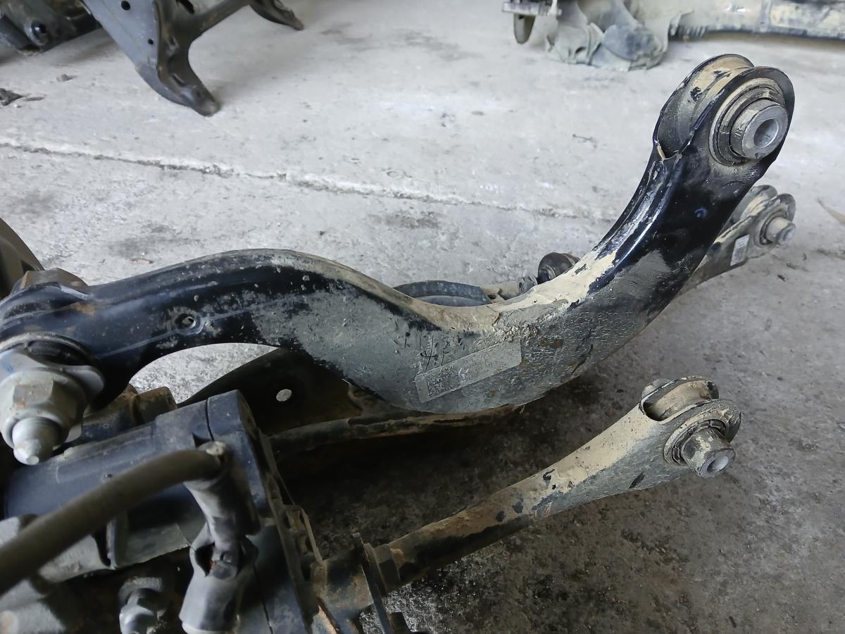 Braccio di sospensione posteriore destro VOLKSWAGEN Golf VII Variant (BA5, BV5)