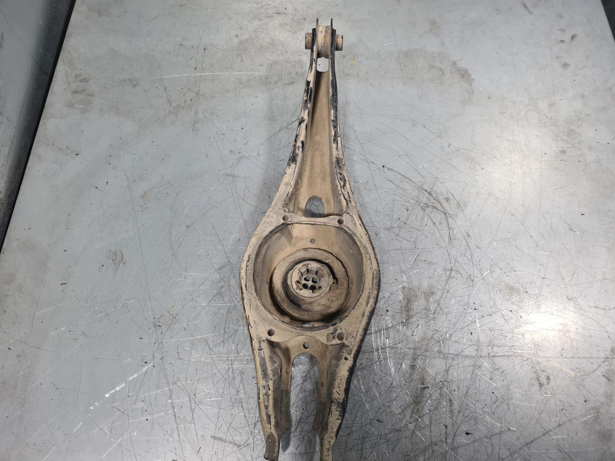 Braccio di sospensione posteriore sinistro VOLKSWAGEN Golf VII Variant (BA5, BV5)