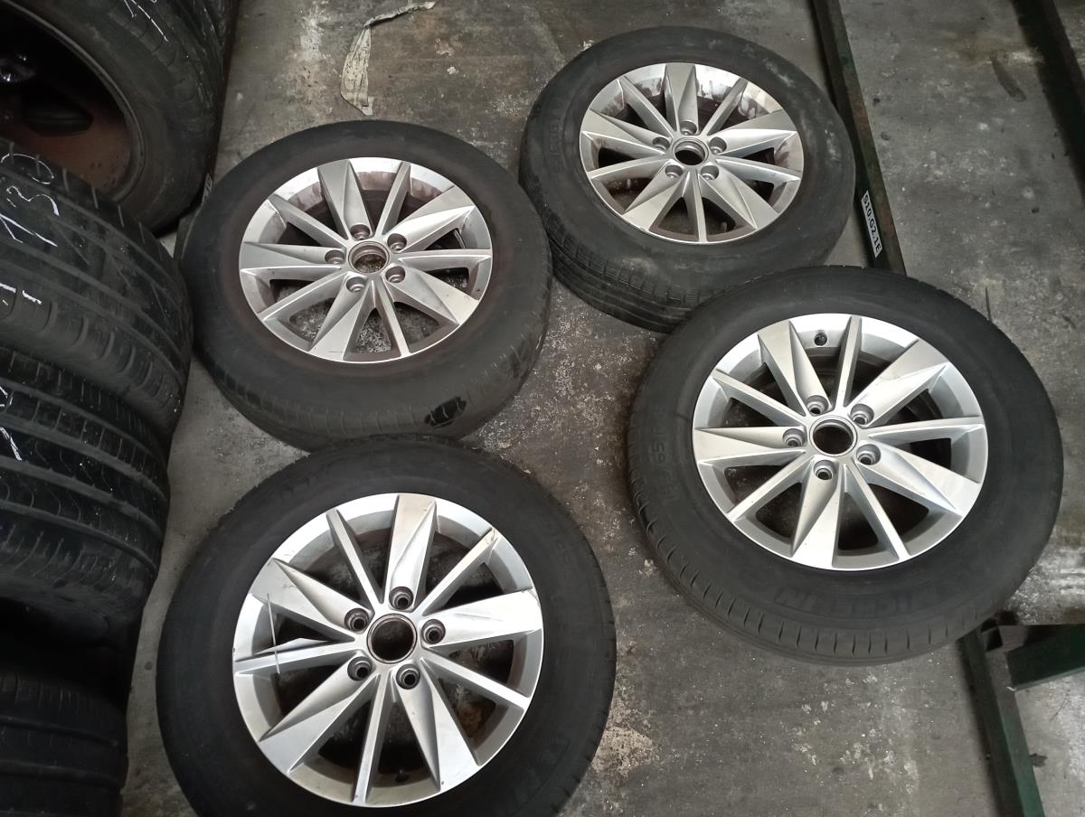 Wheel set VOLKSWAGEN Golf VII (5G1, BQ1, BE1, BE2) Imagem-0
