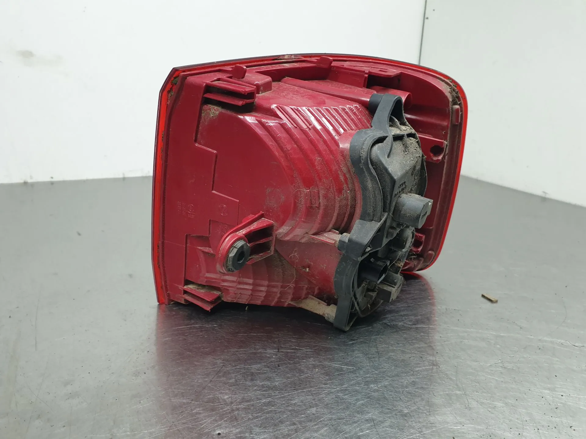 Left Tail light VOLKSWAGEN Touran (1T) Imagem-3