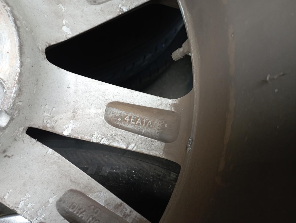 Jante Avant Droite NISSAN Qashqai II (J11) Imagem-1