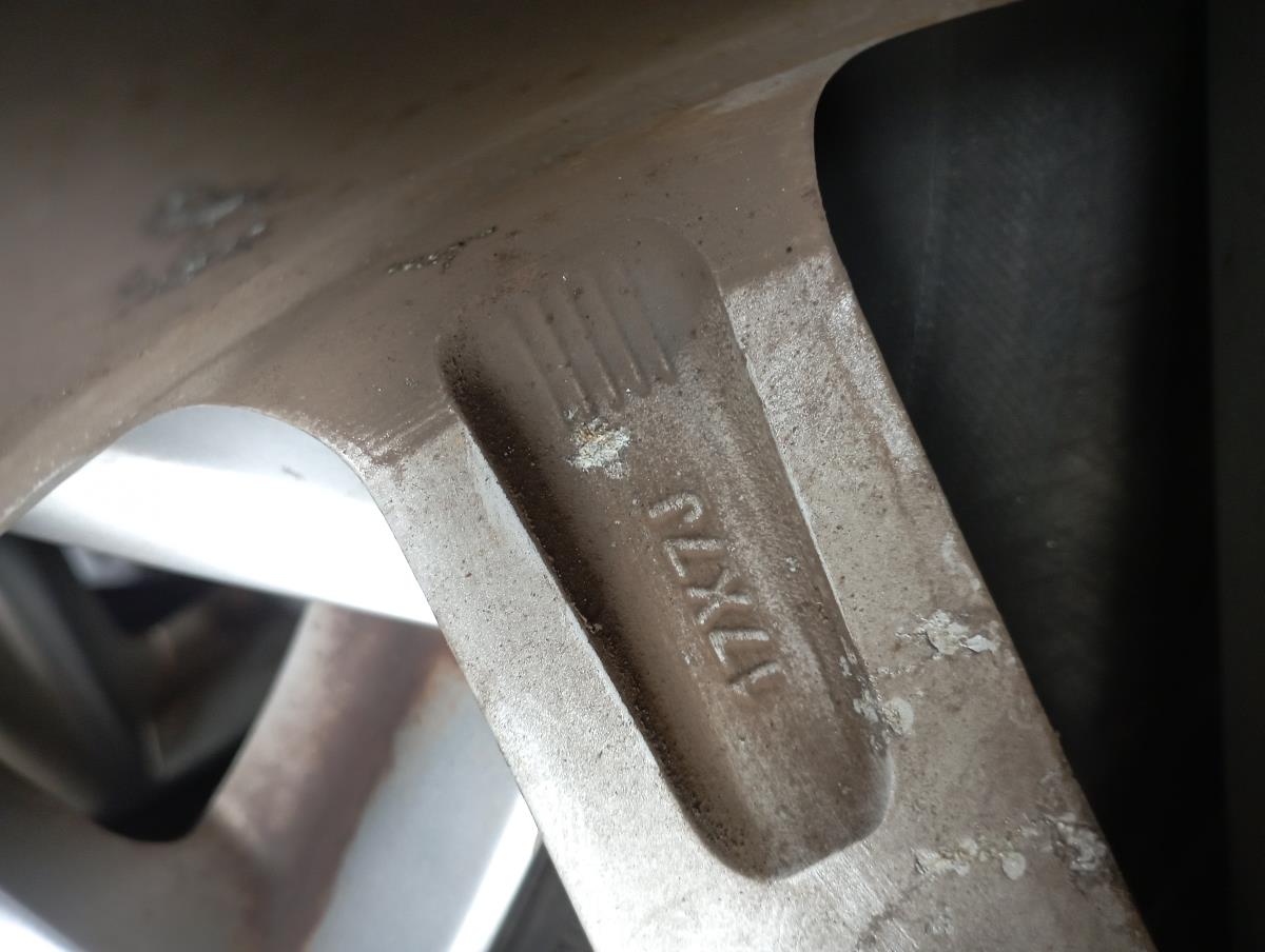 Jante Avant Droite NISSAN Qashqai II (J11) Imagem-2