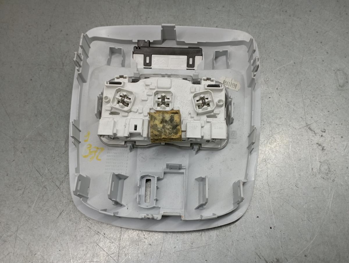 Plafonier frente PEUGEOT 308 II Imagem-1