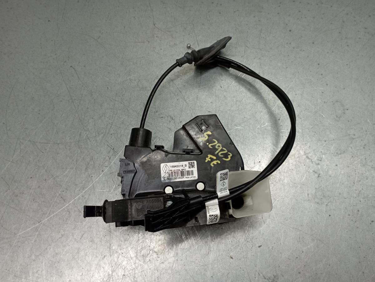 Serratura / chiusura porta anteriore sinistro RENAULT Megane IV (B9A/M_)