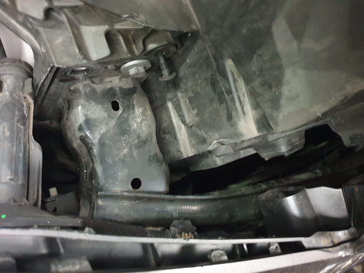 Reforço pára-choques frente SEAT Ibiza IV ST (6J8, 6P8)