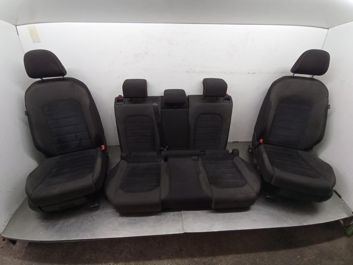 Set di sedili VOLKSWAGEN Golf VII (5G1, BQ1, BE1, BE2) Imagem-0