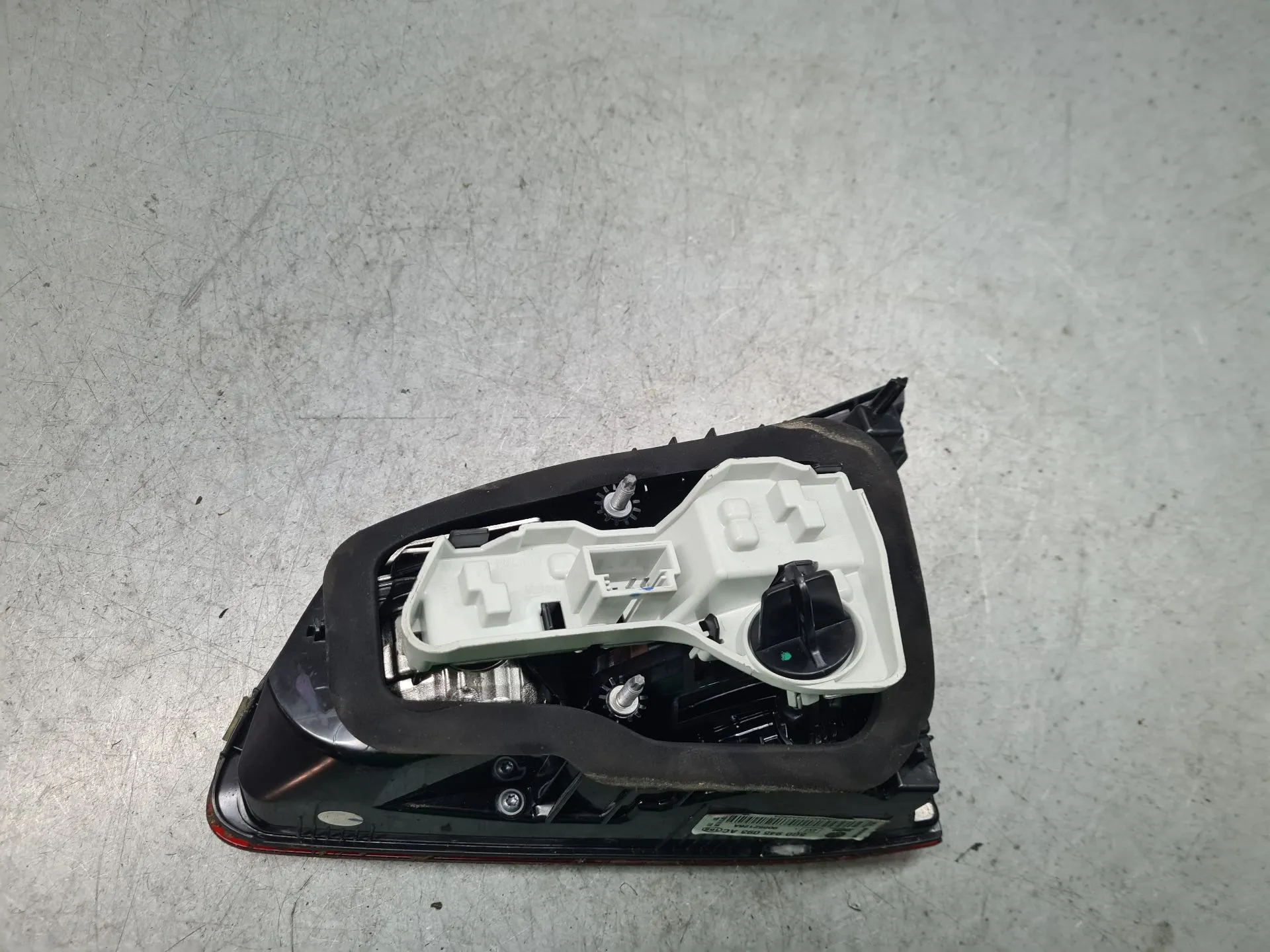 Feu de coffre Gauche VOLKSWAGEN Golf VII (5G1, BQ1, BE1, BE2) Imagem-2