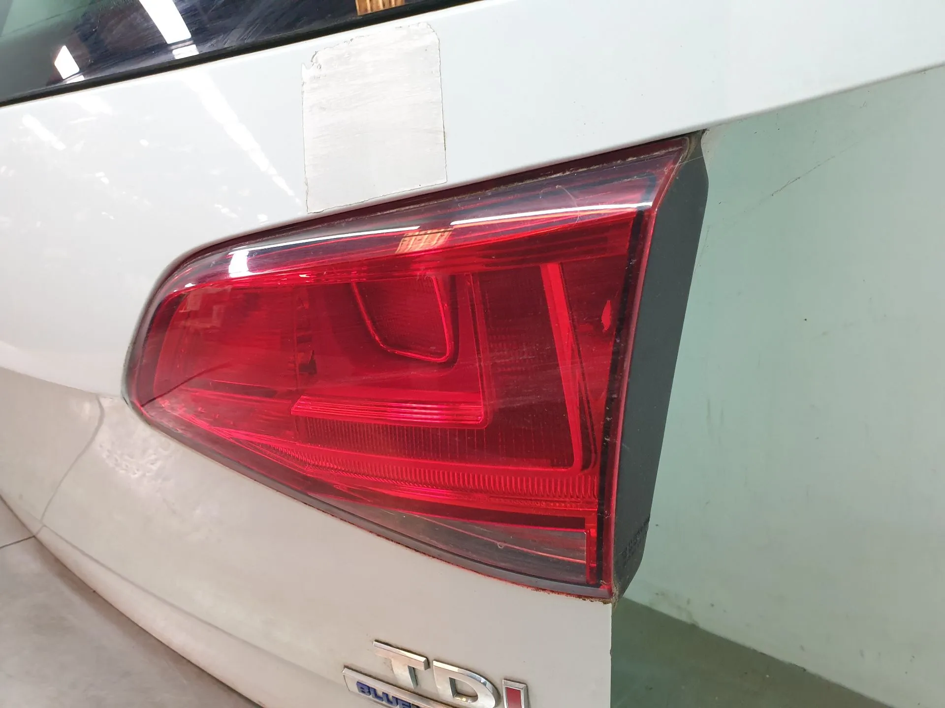 Fanale Destro Baule VOLKSWAGEN Golf VII (5G1, BQ1, BE1, BE2) Imagem-1