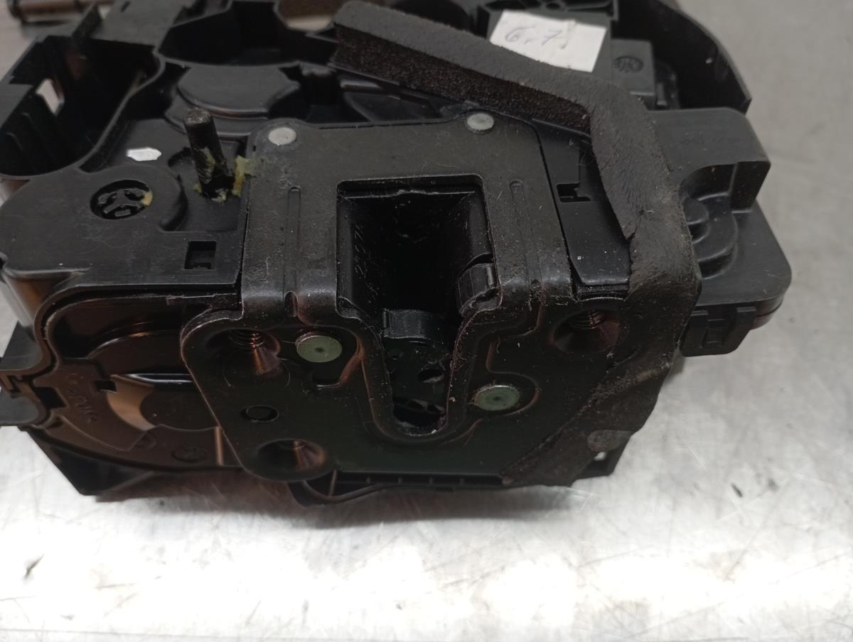 Fechadura / fecho porta trás direito RENAULT Megane IV (B9A/M_) Imagem-2