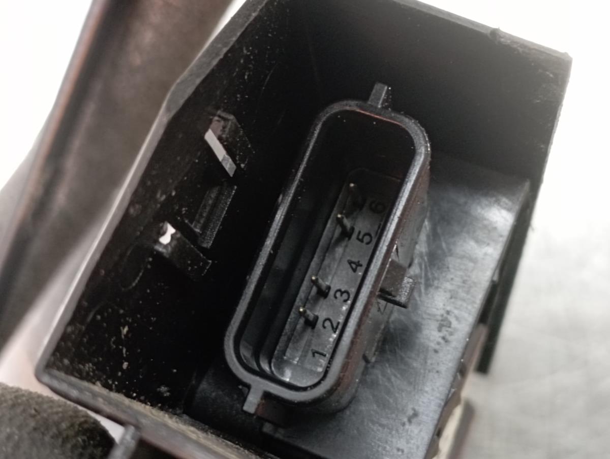 Fechadura / fecho porta trás direito RENAULT Megane IV (B9A/M_) Imagem-3