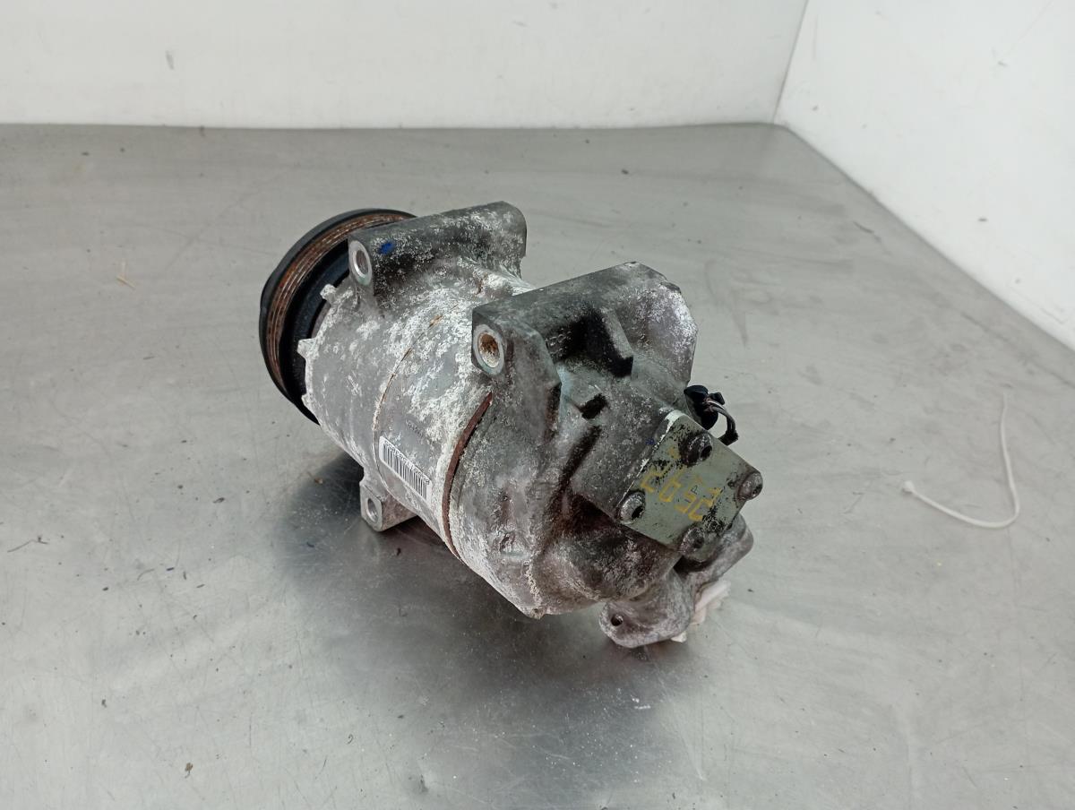 AC compressor RENAULT Clio IV (BH_) Imagem-1