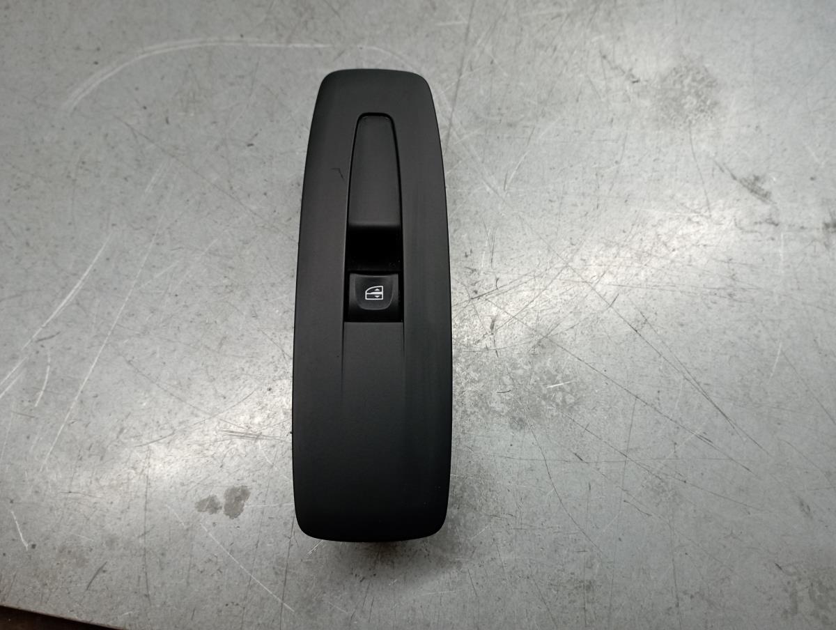 Mando / interruptor elevalunas delantero derecho RENAULT Megane IV (B9A/M_)