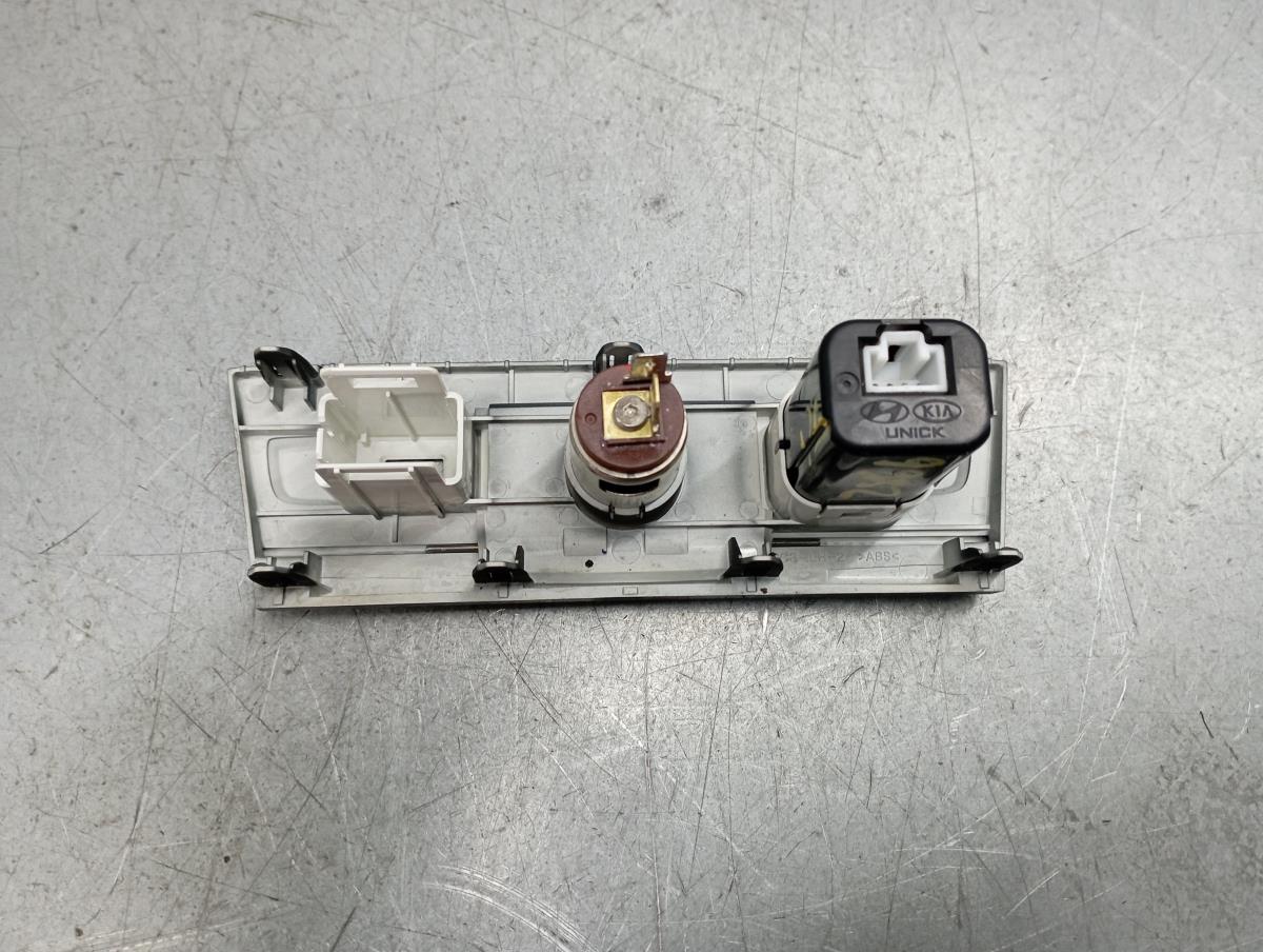 Módulo USB / AUX / IPOD HYUNDAI i20 (BC3, BI3) Imagem-1