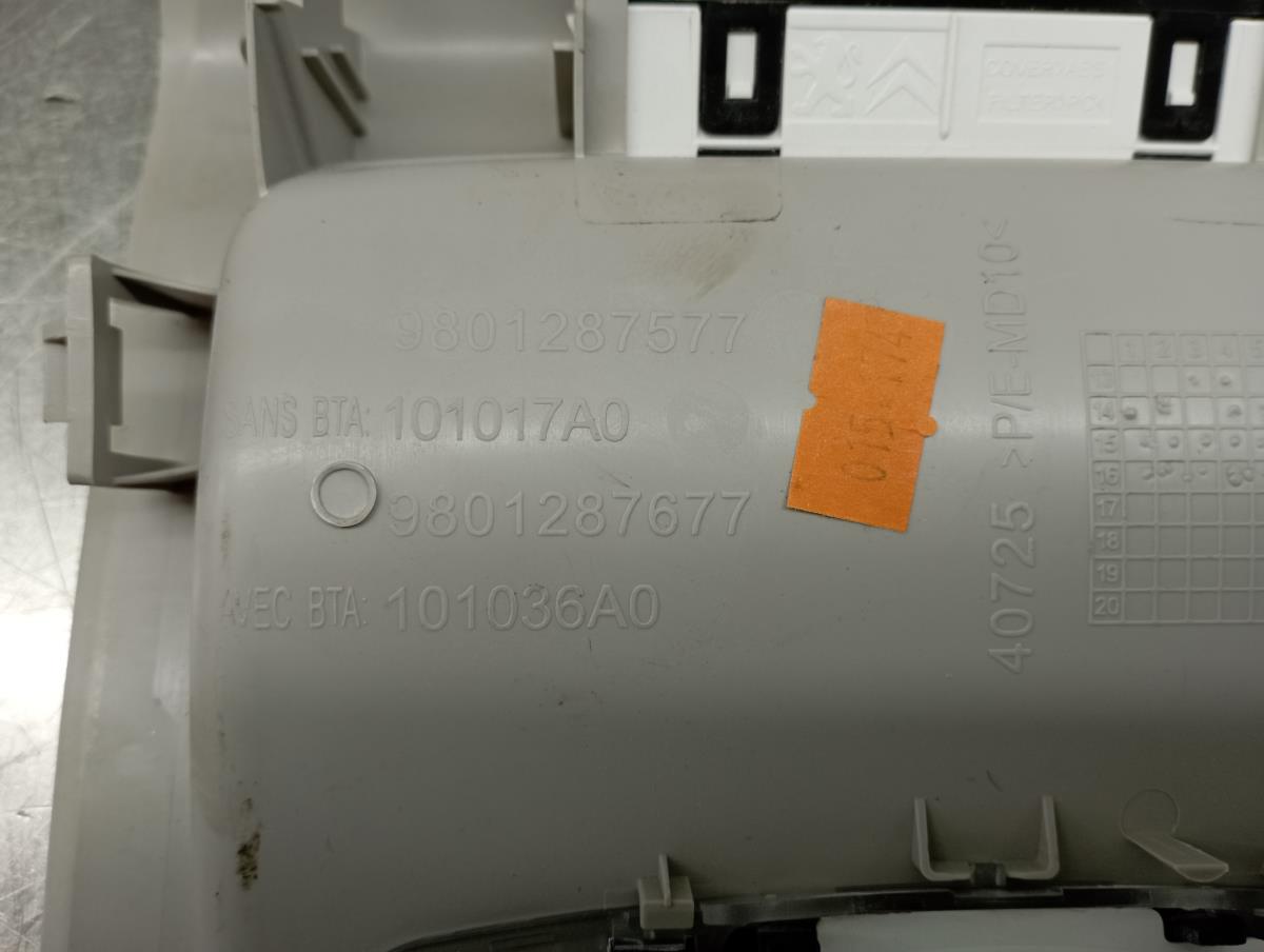 Plafonnier avant CITROËN C4 Cactus Imagem-6