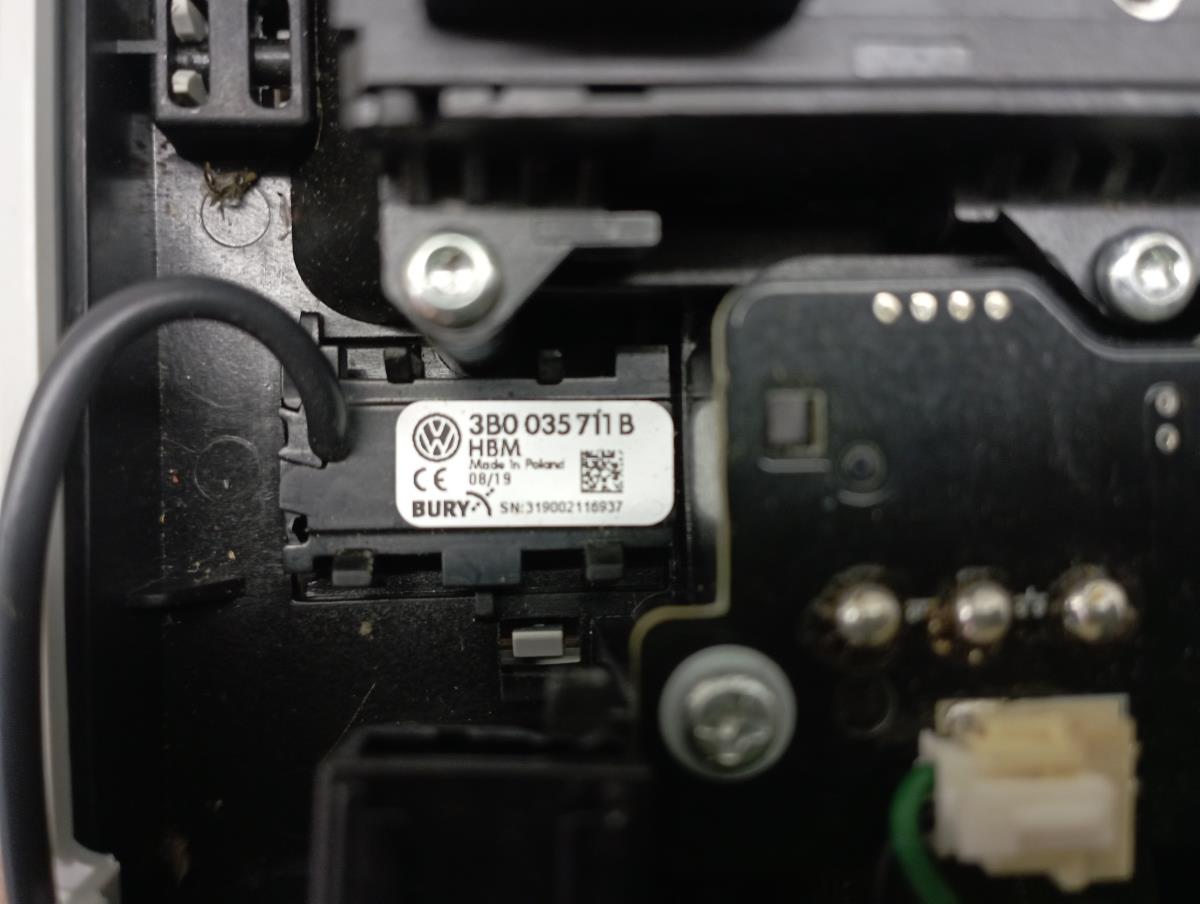 Plafonnier avant SEAT Ibiza V (KJ1) Imagem-3