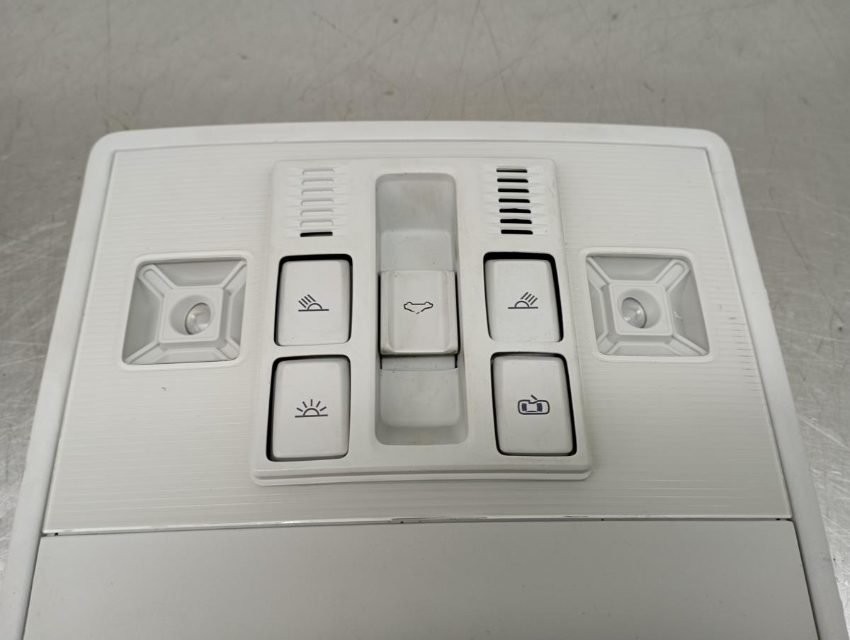 Plafonnier avant SEAT Ibiza V (KJ1) Imagem-1