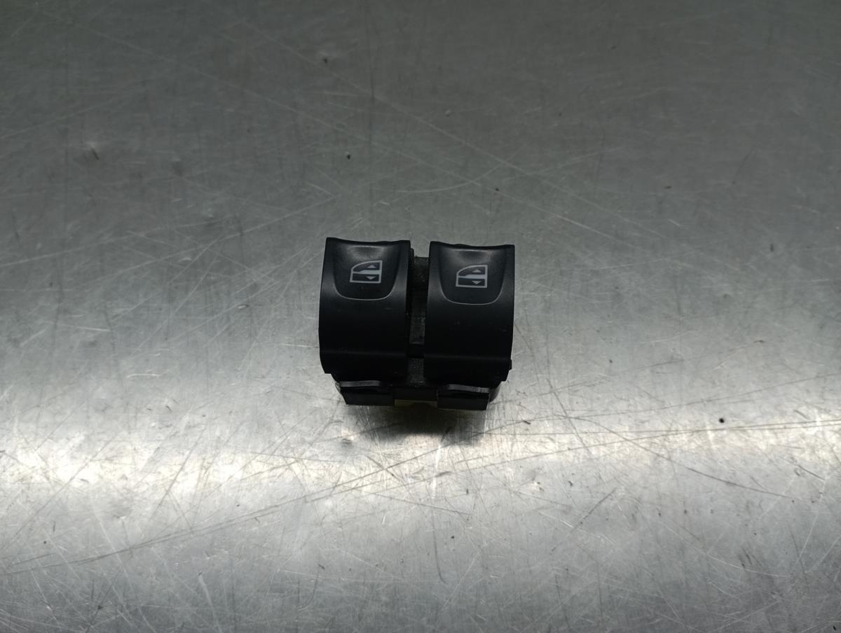 Left Front window control RENAULT Clio IV Société
