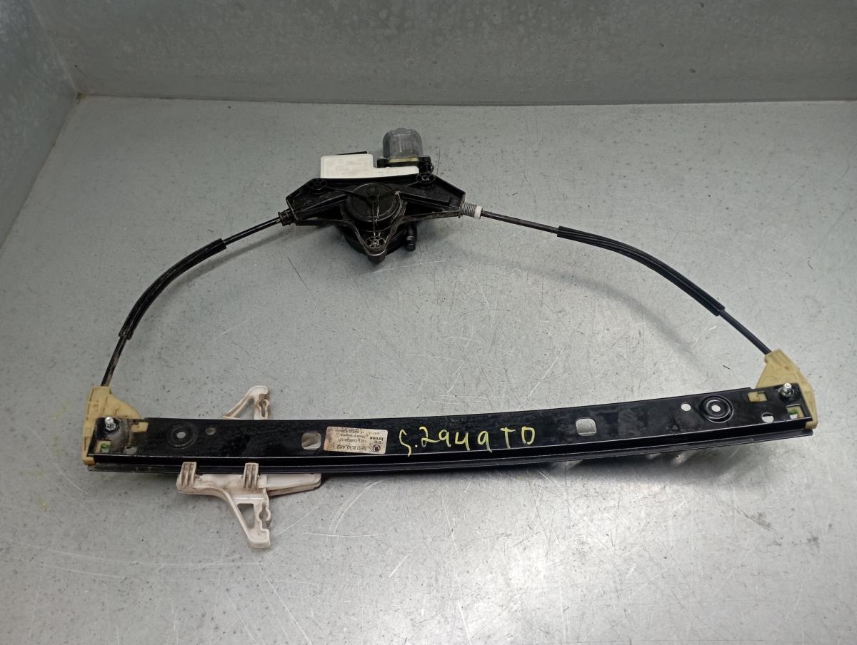 Alzavetro posteriore destro SKODA Octavia III Break (5E5)