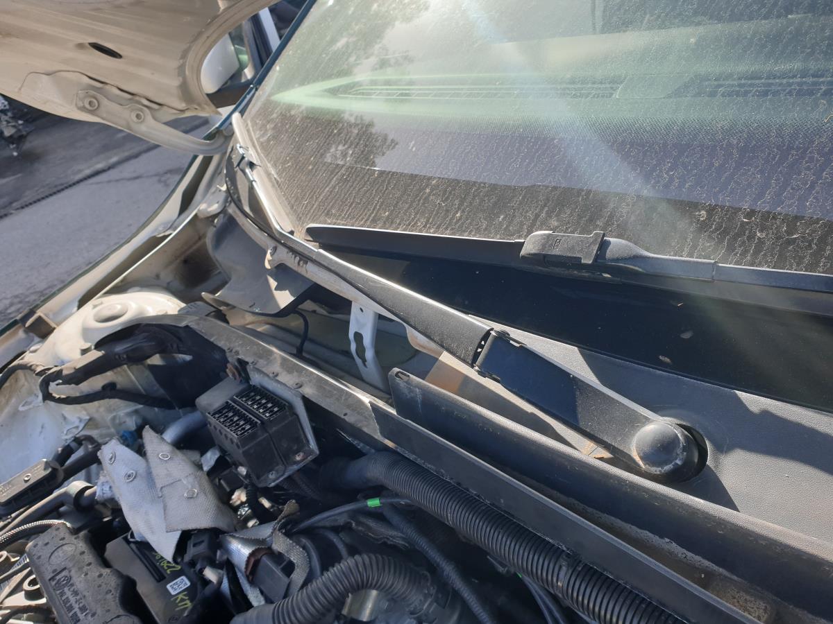 Windscreen wiper arm Right front SKODA Octavia III Break (5E5)