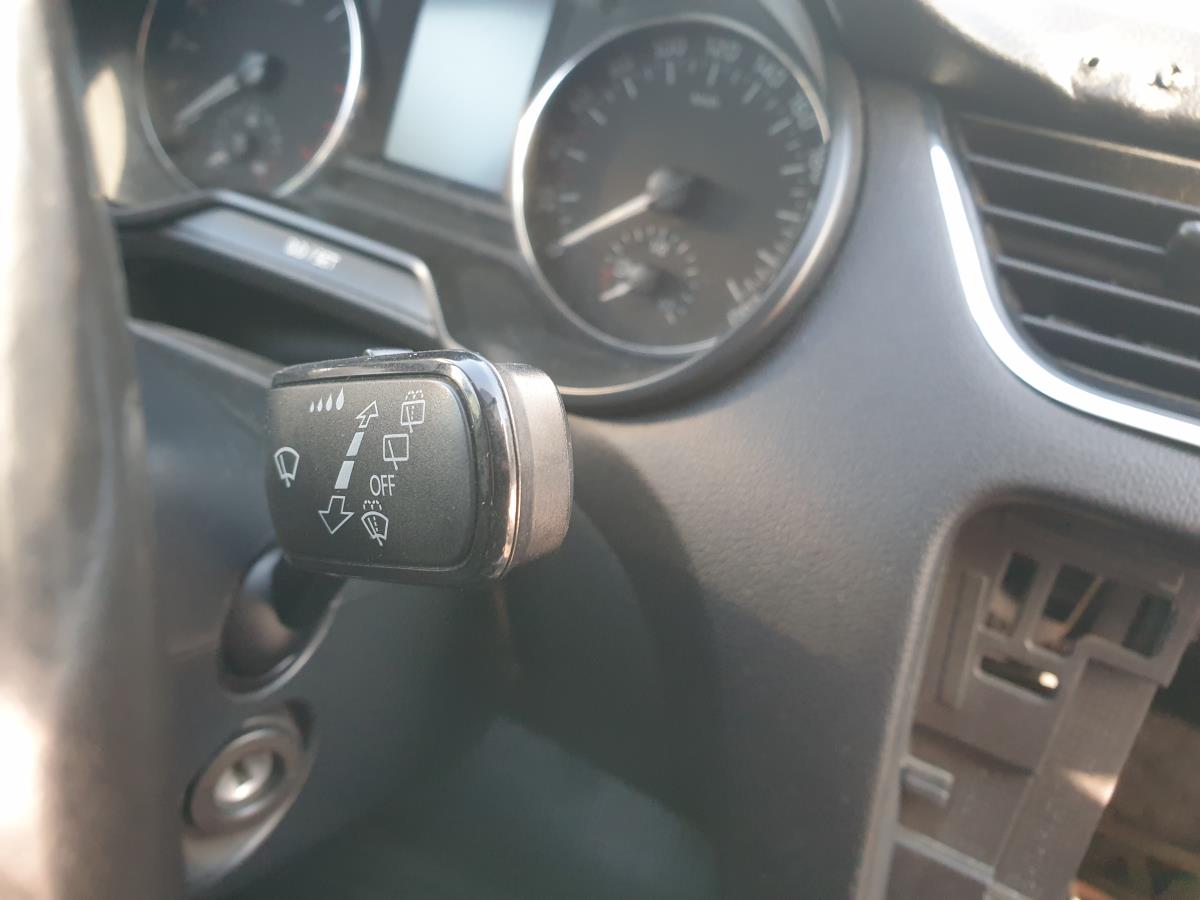 Set leve luci e tergicristalli SKODA Octavia III Break (5E5)