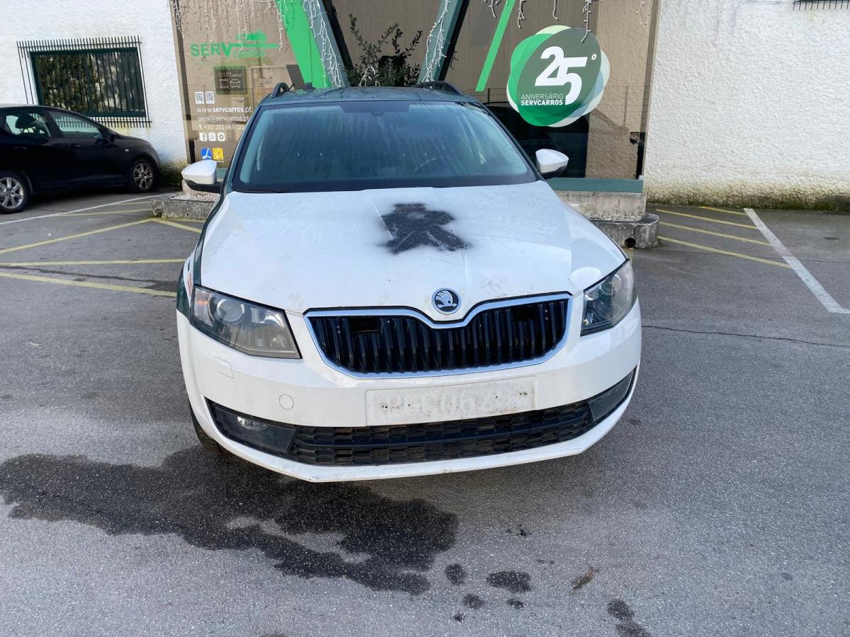 Complete front section SKODA Octavia III Break (5E5)