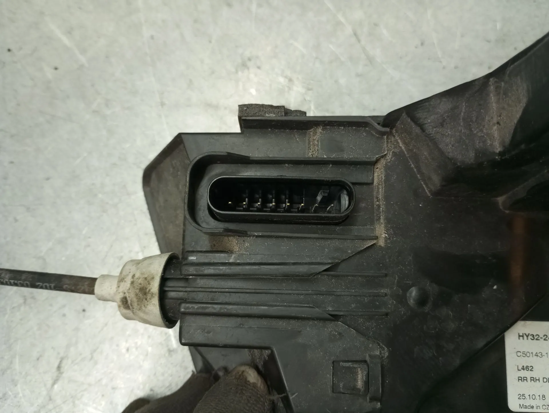 Fechadura / fecho porta trás direito LAND ROVER Discovery V (L462) Imagem-2