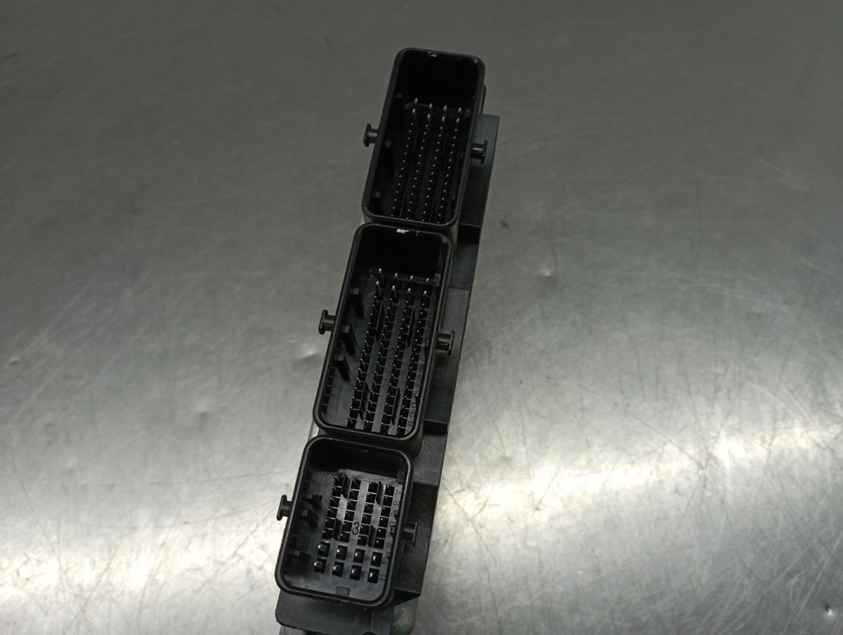 Centralina motor / ECU RENAULT Twingo III (BCM_) Imagem-2