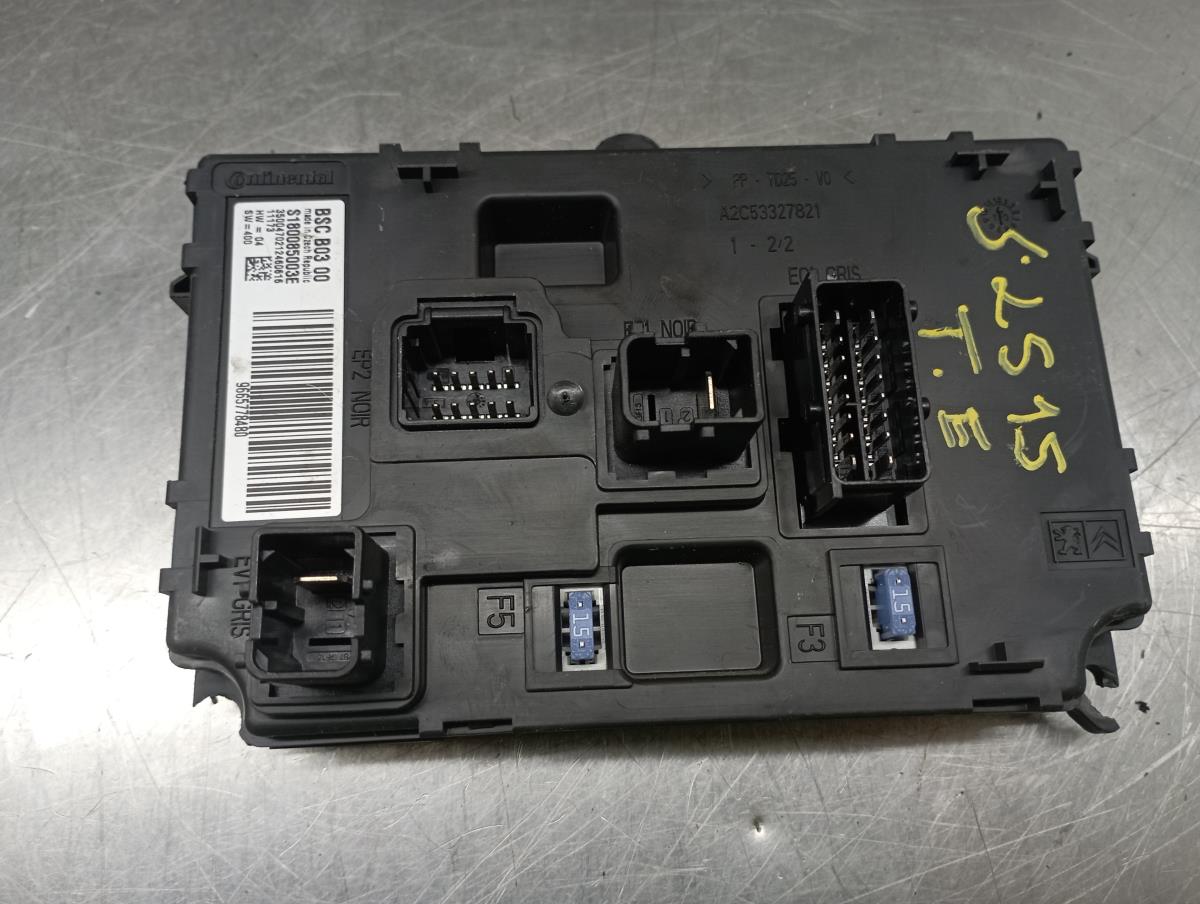 Module de confort PEUGEOT 308 III Imagem-2