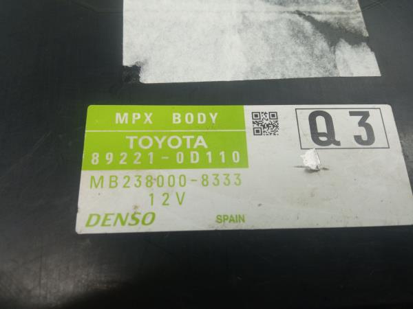 Caixa fusíveis / SAM / BSI TOYOTA Yaris (_P13_) Imagem-2