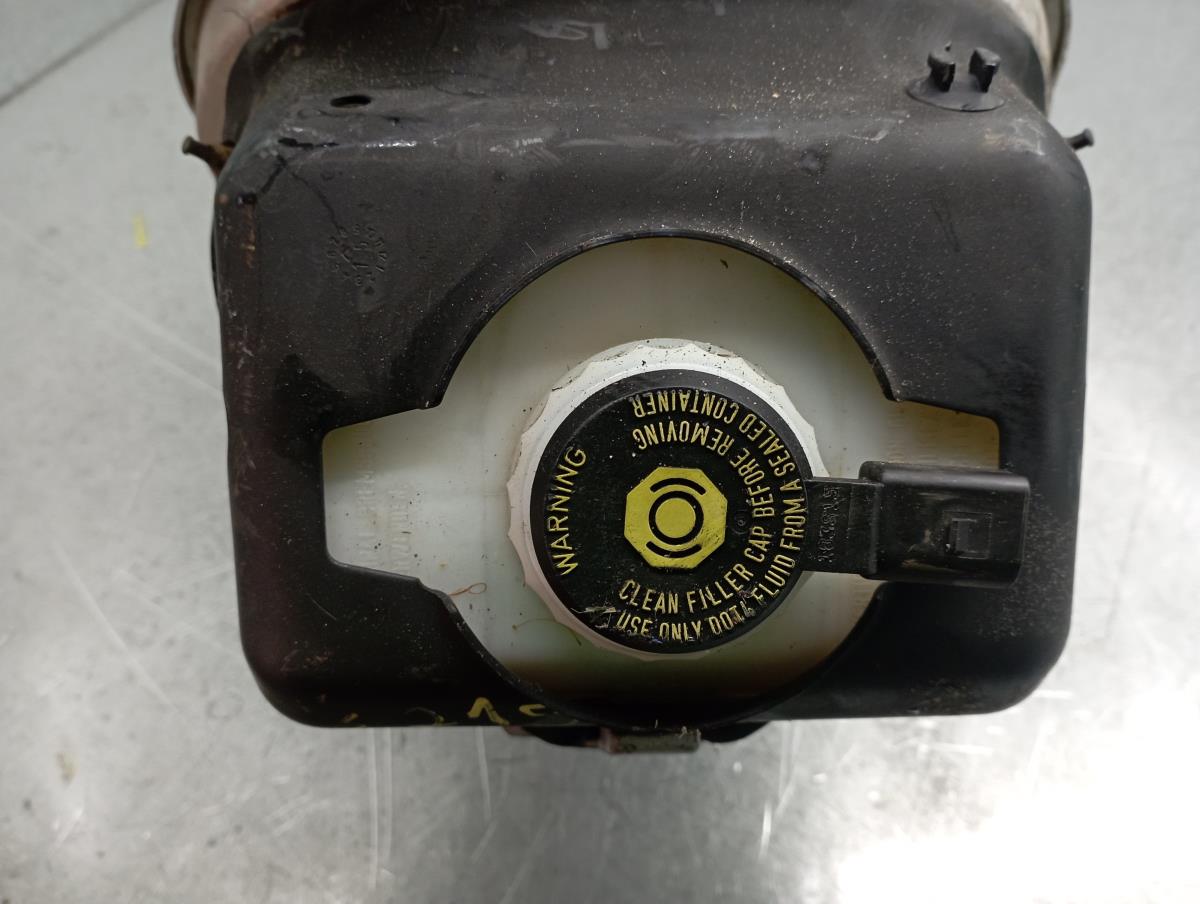 Pompe centrale de frein AUDI A6 Avant (4G5, 4GD, C7)