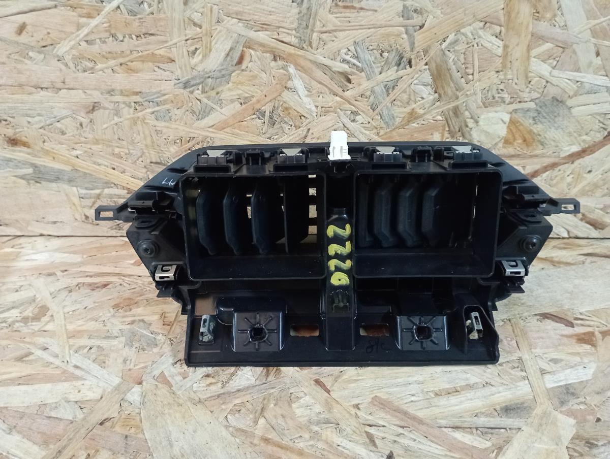 Commande de radio PEUGEOT 2008 II (U_) Imagem-1