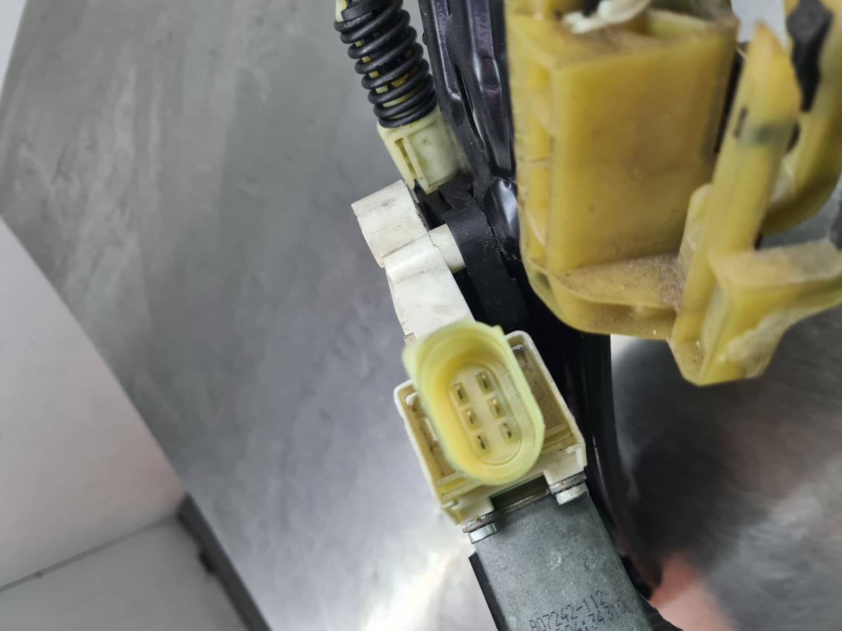 Left rear window regulator BMW 5 (F10) Imagem-3