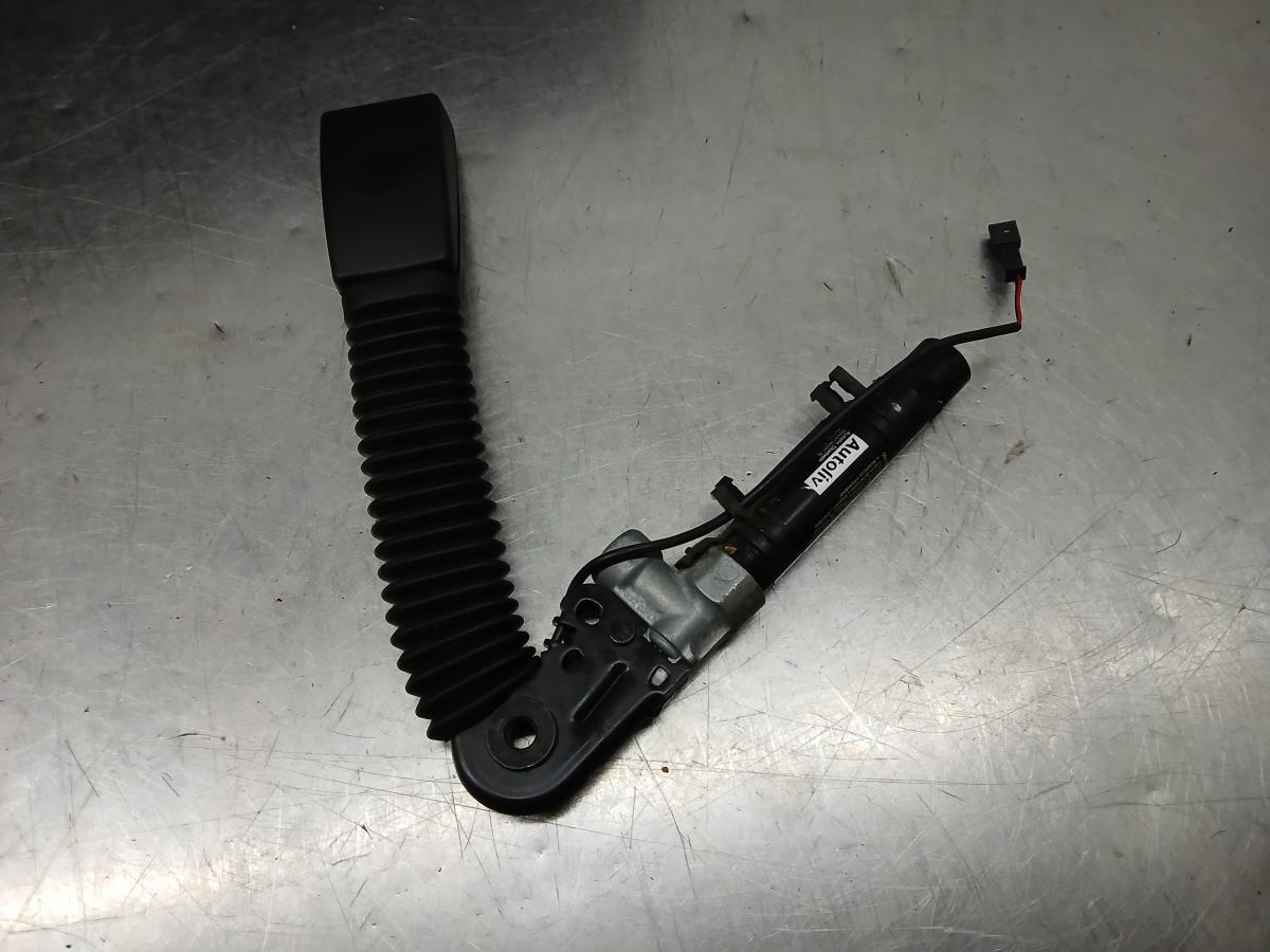 Left front seatbelt pretensioner BMW 5 (F10) Imagem-1